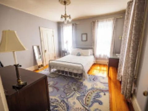 The Gregory House in Southern Maine close to many beaches & popular destinations 薩科酒店