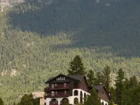 Radium Chalet Hotels in Radium Hot Springs