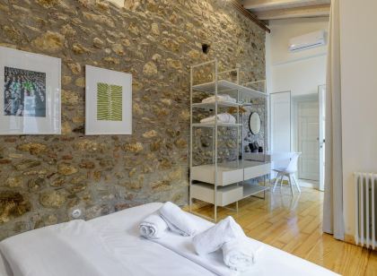 Incomparable Plaka's Luxury Apt Private Pool
