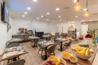 Neocore Hotels in Naples