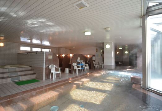 캡슐 & 스파 그랜드 사우나 신사이바시의 대욕장 또는 사우나 시설