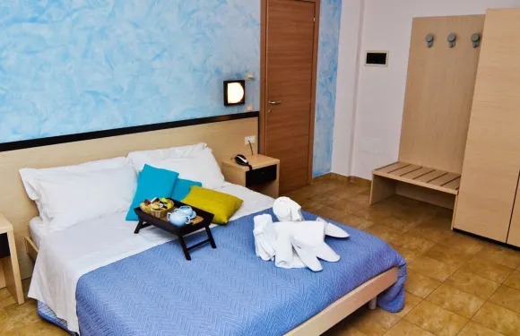 拉西埃斯特酒店