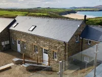 Awel y Môr - 3 Bedroom Cottage - Whitesands