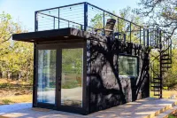 New! Luxury Shipping Container the Desert Escape