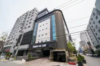 Suwon City Hall Hotel del Lago