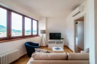 Bird's Eye View - by Myhomeincomo