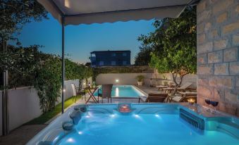 Sunshine Holiday Home