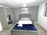 Stylish Spacious 1Bd Apt-kingbed-10min Heaton Park