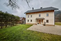 Holiday Home Edt Hotels near Steeg-Gosau Bahnhof