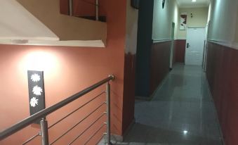 Tripoint Richmond Hotel