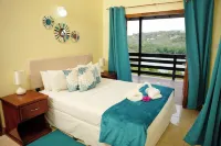 Spice Bay Suites Hotels in Savannes