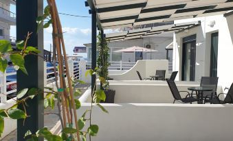 Eantos Studios and Suites