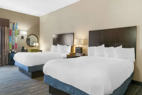 Comfort Inn & Suites Toledo North Hotels near Thomas Edison Park