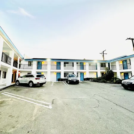 Casa Blanca Hotel & Suites Orange