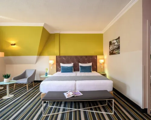 Leonardo Hotel Budapest Các khách sạn gần Cầu Xích