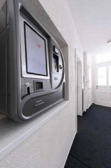 24/7 Selfcheckin Schmiedestrasse