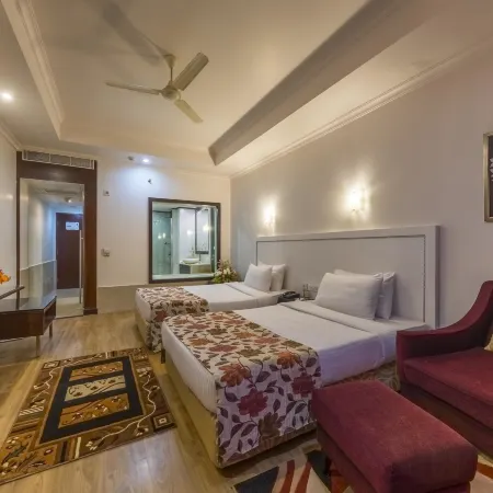 Hotel Hindusthan International, Bhubaneswar Отели в г. Бхубанешвар