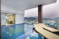 Crown Hotel Nha Trang - piscina