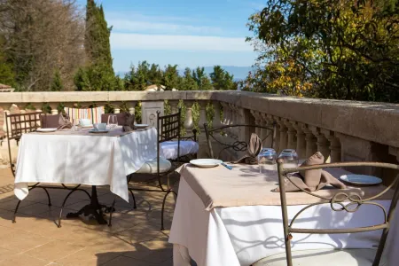 In Provence Hôtel - Expérience Authentique Отели в г. Венель