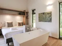 Dutchen Suitelodges Gooilanden Hotels in Loosdrecht