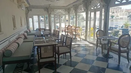 Hotel Amet Haveli Отели рядом с достопримечательностью «Bhartia Lok Kala»