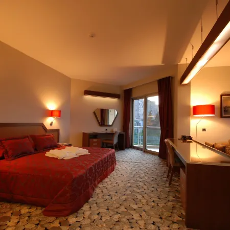 Hotel Hegsagone Marine Asia