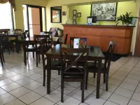 Super 8 by Wyndham Walterboro - Frühstück