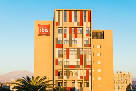 Ibis Copiapo Отели рядом с достопримечательностью «Plaza Leonidas Pérez»