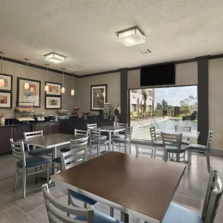 Red Lion Inn & Suites Houston IAH Airport