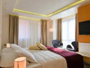 Apeiro City Avant-Garde Hotel