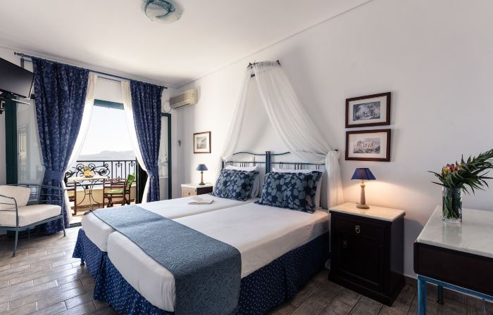 Dionysos Hotel