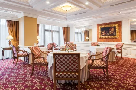 Eurostars Palacio Buenavista Отели рядом с достопримечательностью «Avenida Park»