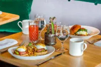 Cambria Hotels Boston Downtown - Seaport