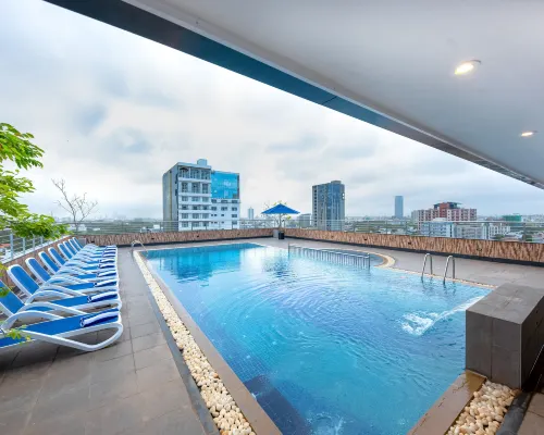 พีรล์ แกรนด์ บาย รัฐนา โรงแรมใกล้หมายเลข 11