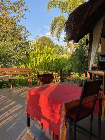 Pura Vida Pai Resort