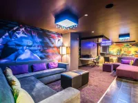 Tilt Hotel Universal-Hollywood, Ascend Hotel Collection Hotels near Universal City