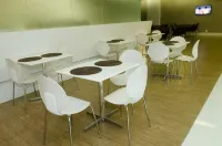 Ibis Styles Confins Aeroporto - breakfast
