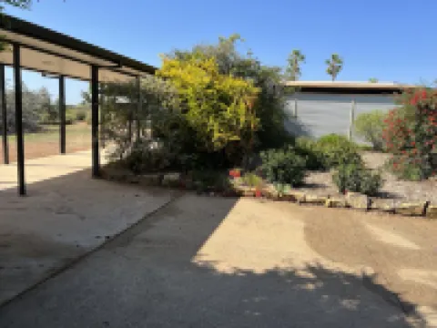 Albert Park Motor Inn - Oil Friendly Price Hotels in Longreach
