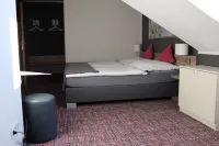 Ilvericher Hof Hotels in der Nähe von Zum Kapellchen