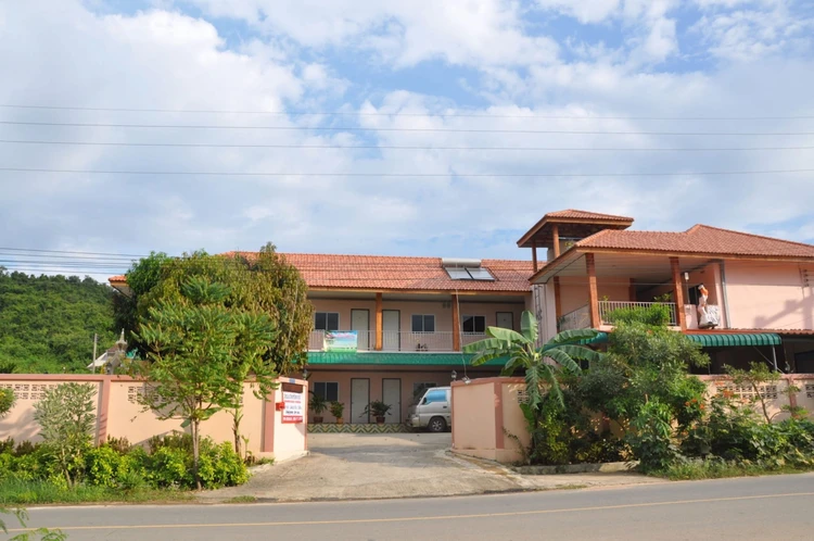 รูปภาพของวัฒนะฮิลล์รีสอร์ทสัตหีบ