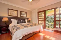 Leopardsong Manor - Balcony