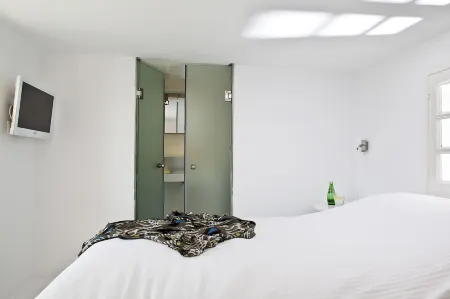 1809 Villa Отели рядом с достопримечательностью «Тира»