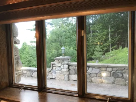 Highlands Castle Overlooking Lake George Plus 2 Other Castles & Suites