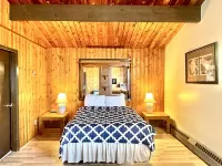 Pembina River Inn Hotels in Parkland County