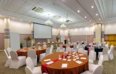 会議室 タノア インターナショナル ホテルの写真