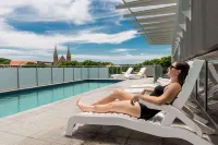 Oaks Ipswich Aspire Suites - Pools