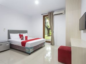 RedDoorz Plus near Cilandak Town Square 2
