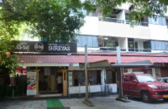 Hotel Shreyas Hotels near NIC
