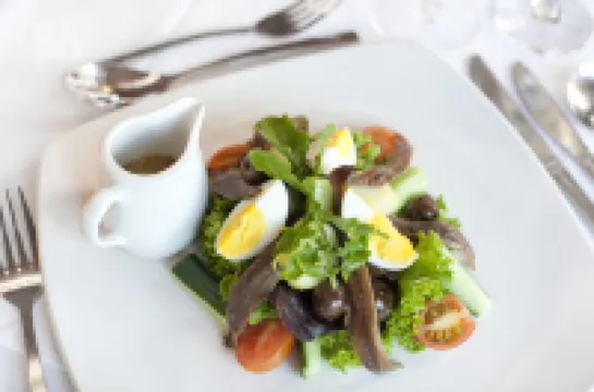 Court Classique Suite Hotel