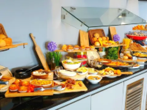 Loumage S Suites and Spa Hotels in Seef